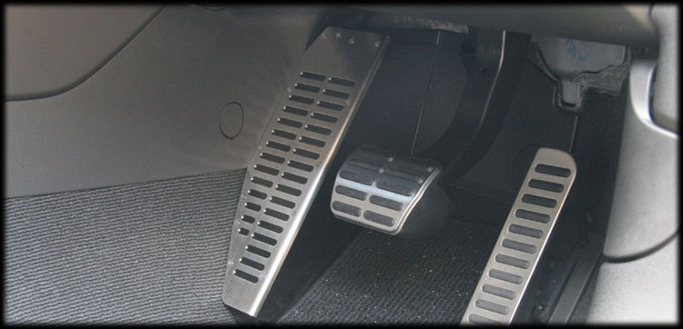 推奨 OSIR DESIGN <br>OSIR フットレストカバー RHD for VW Golf7 AUDI A3 8V